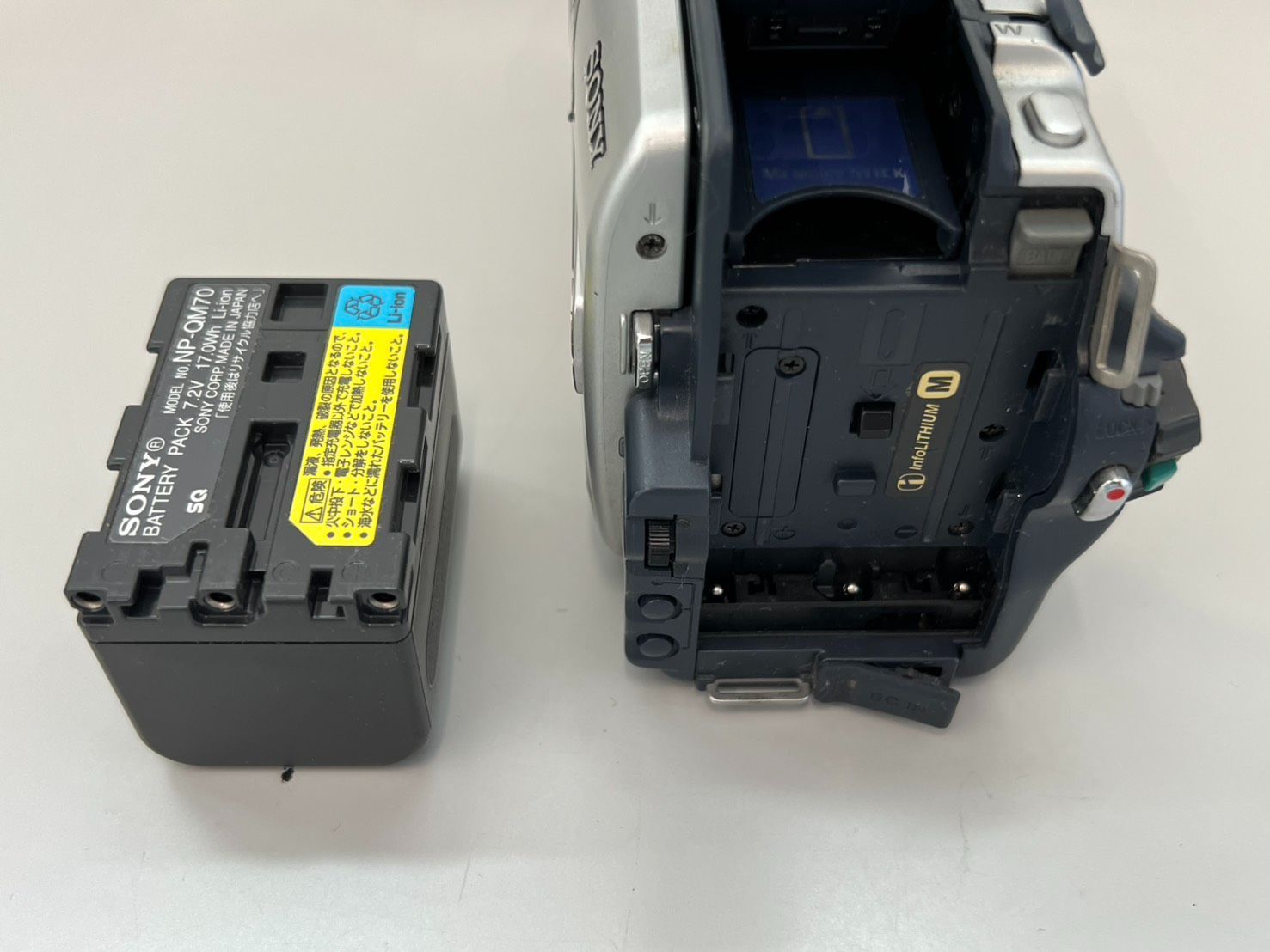 SONY DCR-TRV30 Digital Handycam MiniDV ビデオカメラ ジャンク