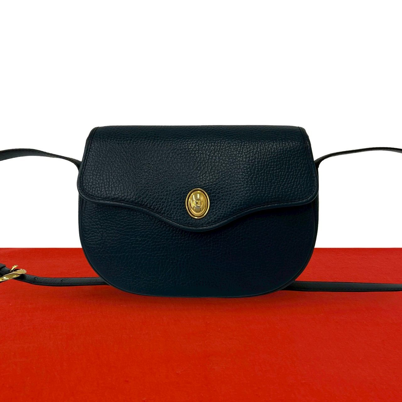 極 美品 Christian Dior ディオール ヴィンテージ CD ロゴ 金具 レザー