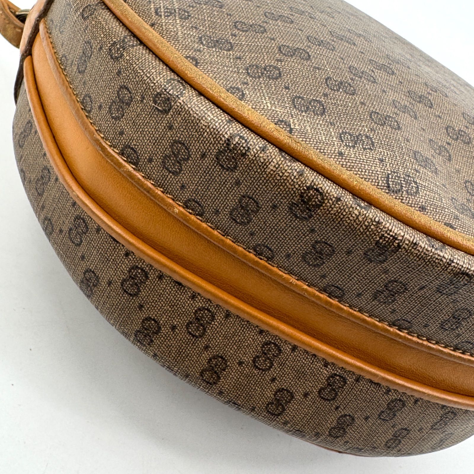 GUCCI オールドグッチ マイクロGG ショルダーバッグ PVC レザー