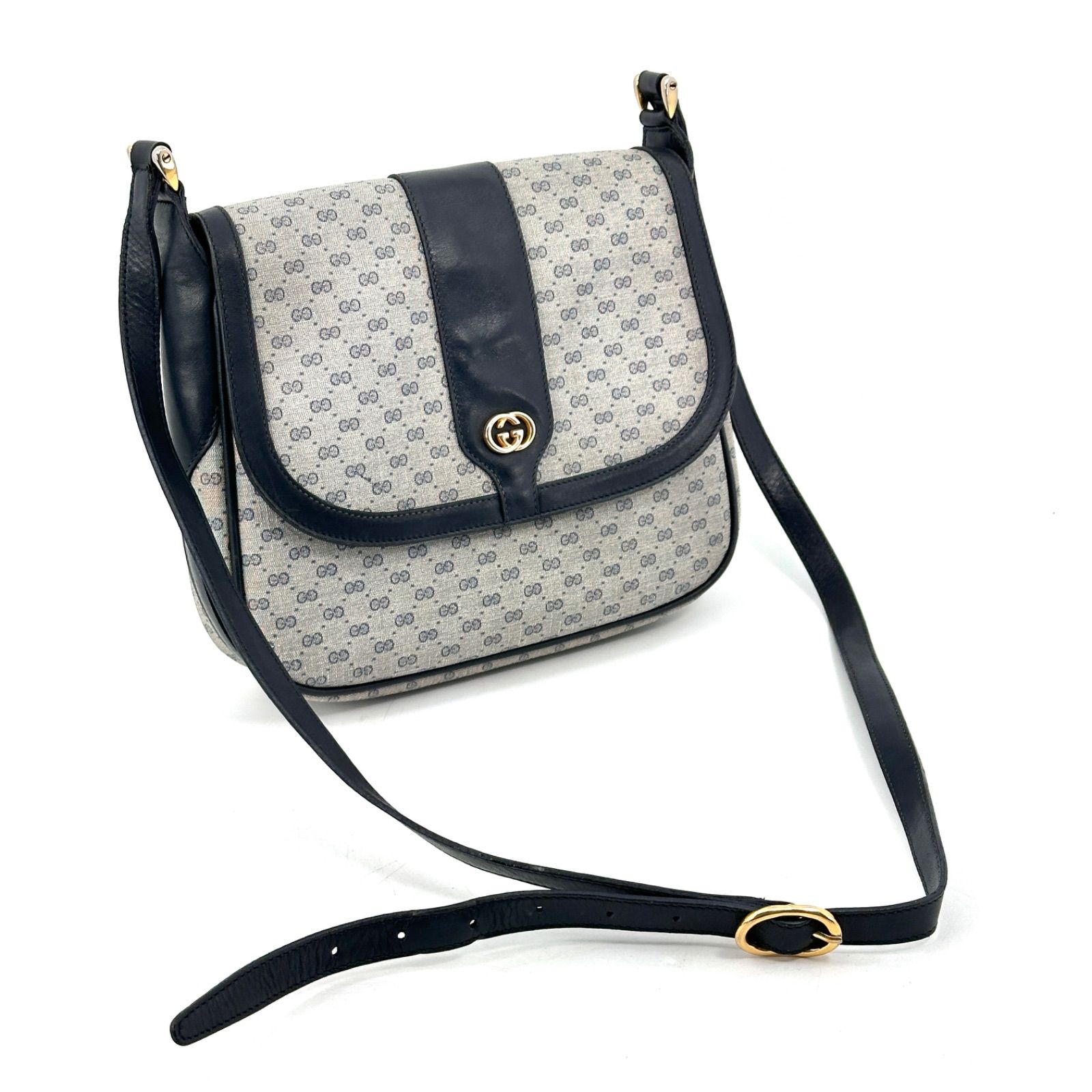 GUCCI グッチ　マイクロ　GG柄　ショルダーバッグ　PVC レザー GUCCI オールドグッチ マイクロGG ショルダーバッグ PVC レザー