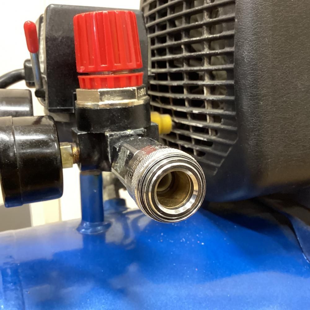 【中古】アネスト岩田 FX6601 オイルフリーコンプレッサー 充填時間約3分20秒 ※商品説明欄必読※ 【202】