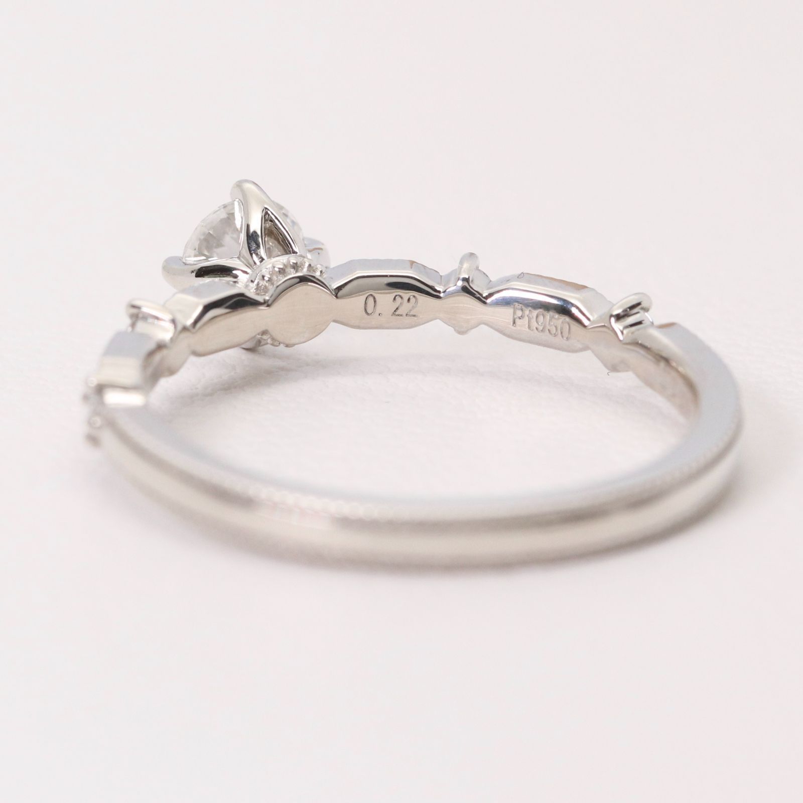 ルシエ Pt950 ダイヤ リング 0.22ct クロシェ/24-5093S - メルカリ
