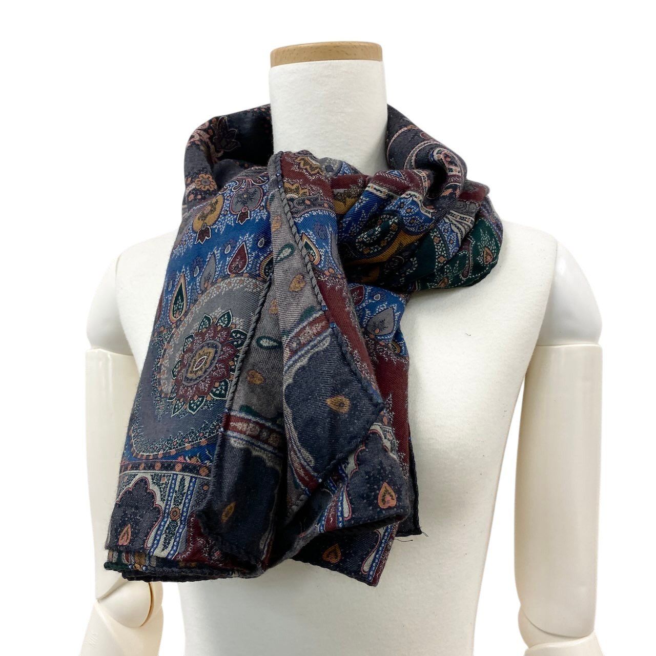 ETRO ペイズリー柄ストール カシミヤ 箱無し ETRO ペイズリー柄 ストール マルチカラー 箱無し ETRO ペイズリー柄