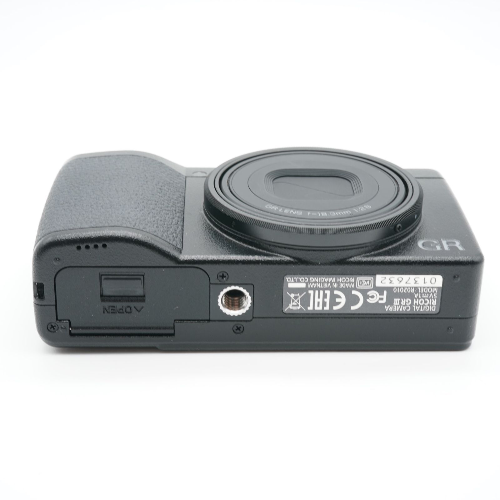 ほぼ新品 リコー RICOH GR III シャッター回数2348回、あると嬉しい元