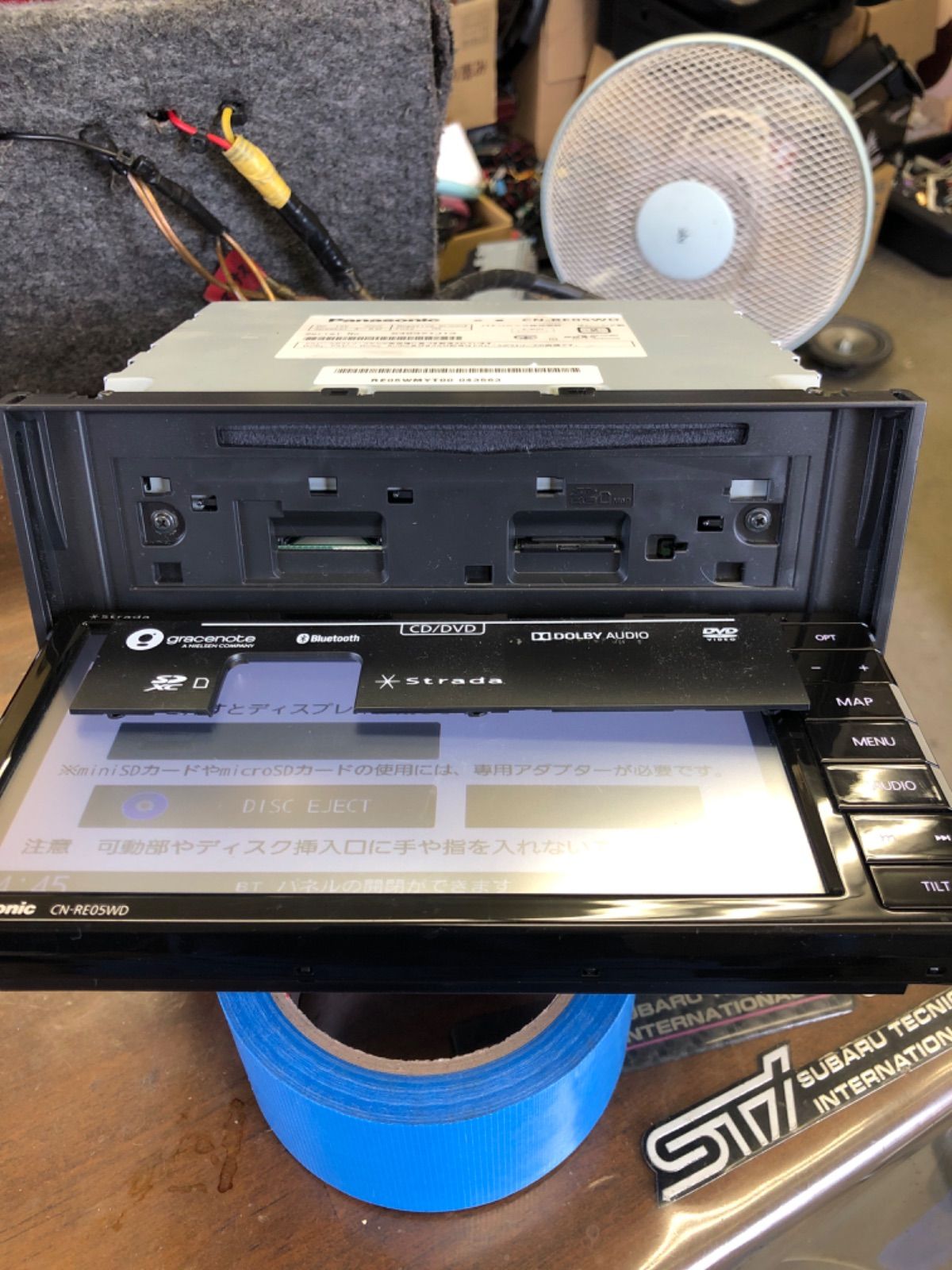 カーナビ panasonic CN-RE05WD DVD 地デジ Bluetooth