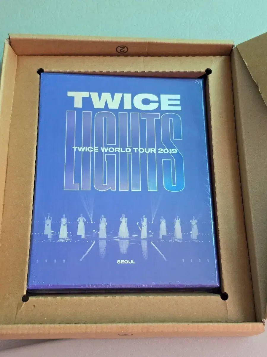 未開封)TWICE（トゥワイス）コンサート ブルーレイ Blu-ray 2019