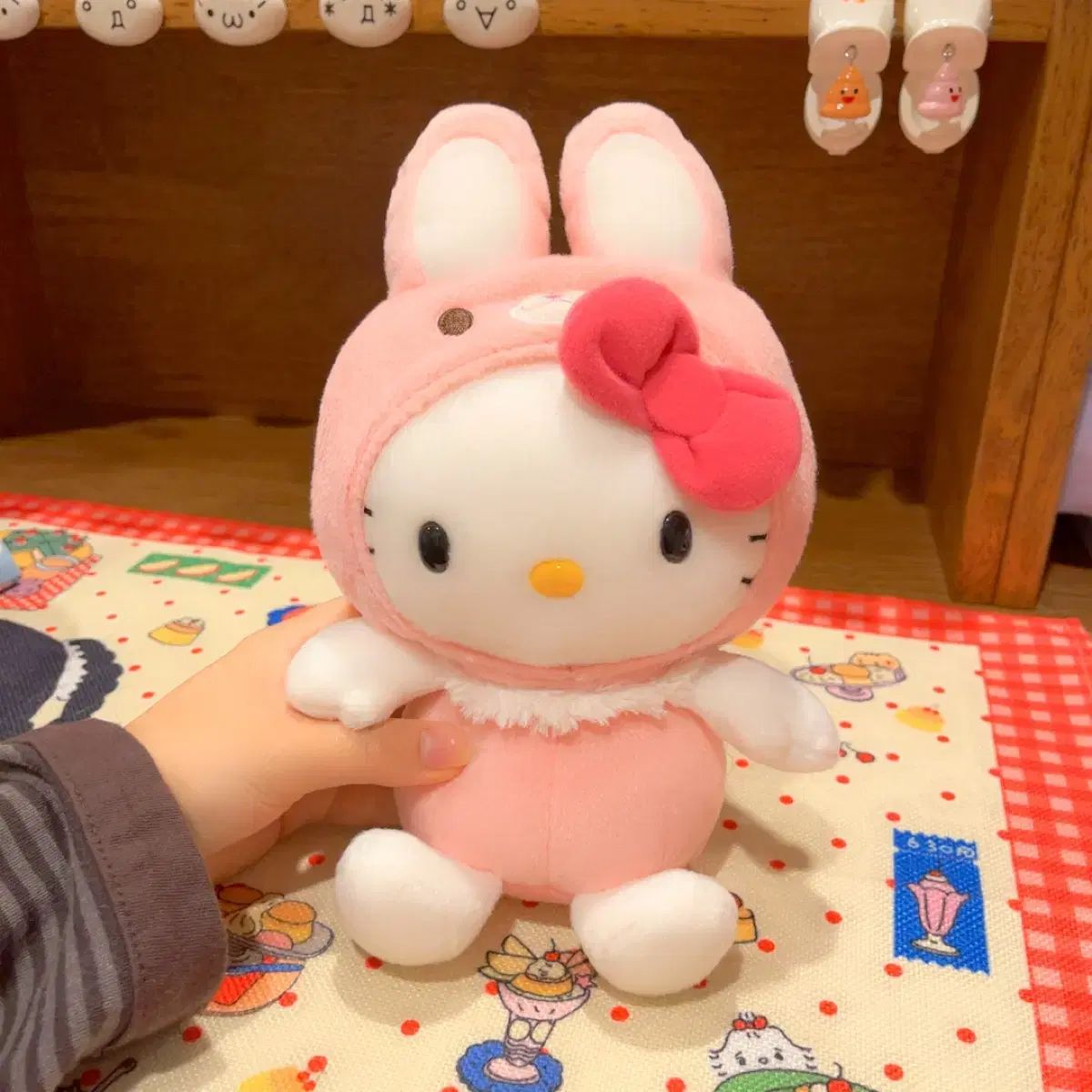クラシック サンリオ ハローキティ うさぎ ぬいぐるみ