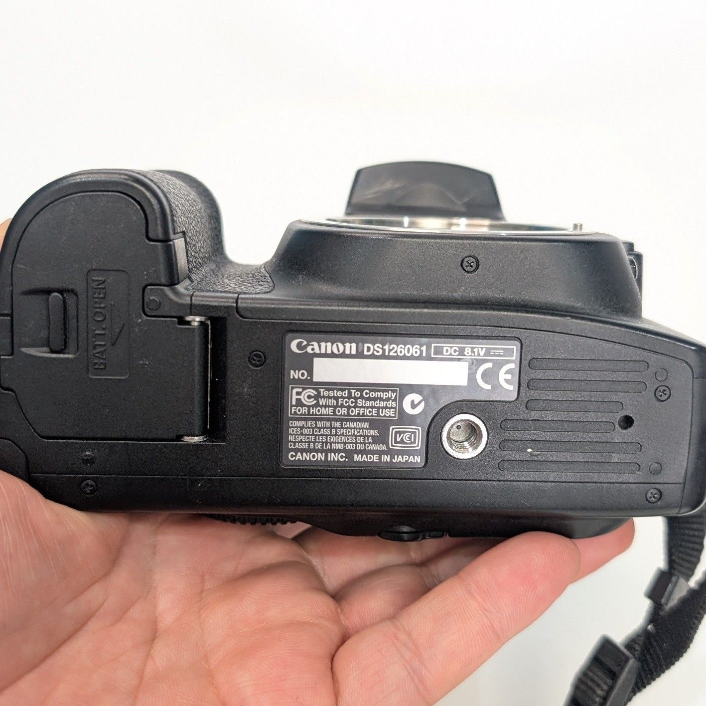 Canon EOS 20D デジタル一眼レフカメラ ボディ ストラップ付属 動作