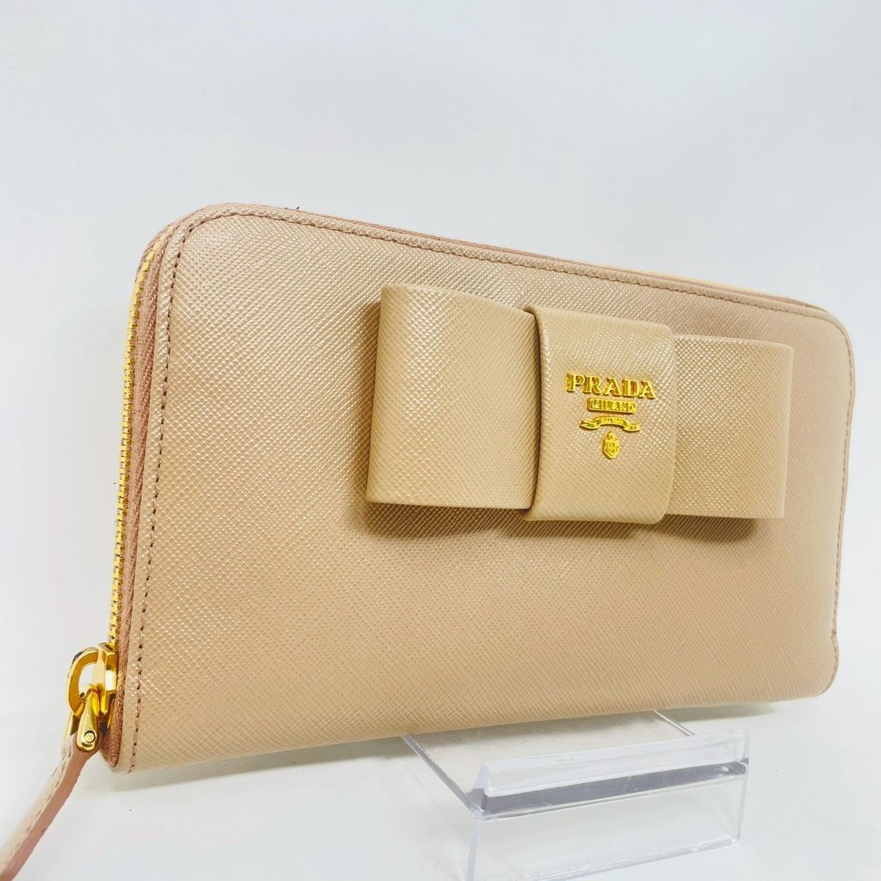 ❗️✨人気リボンデザイン✨❗️】PRADA サフィアーノ ラウンド