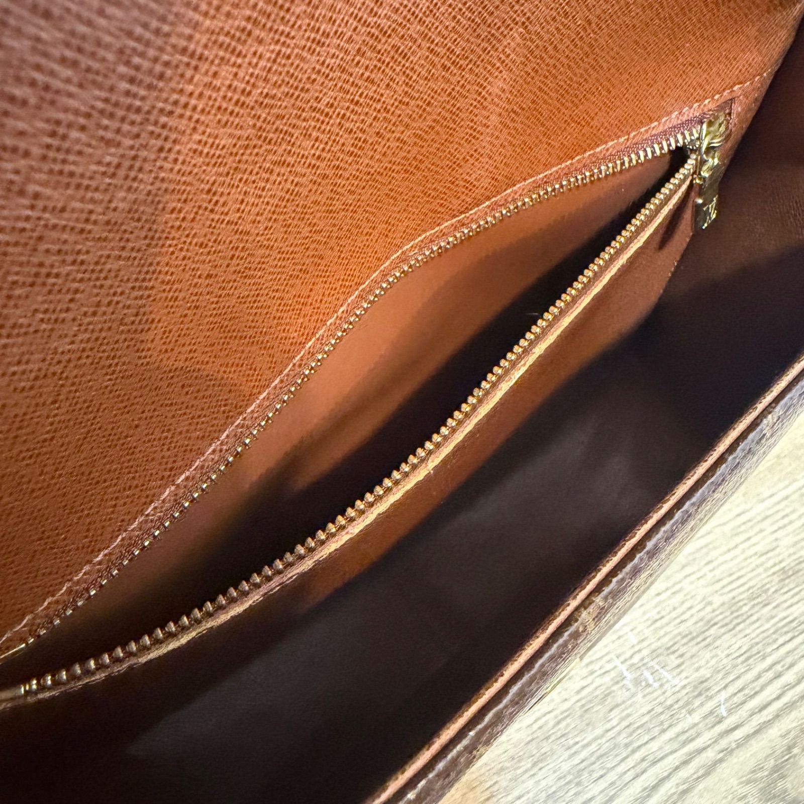 美品】LOUIS VUITTON ルイヴィトン モノグラム サンクルー ショルダー