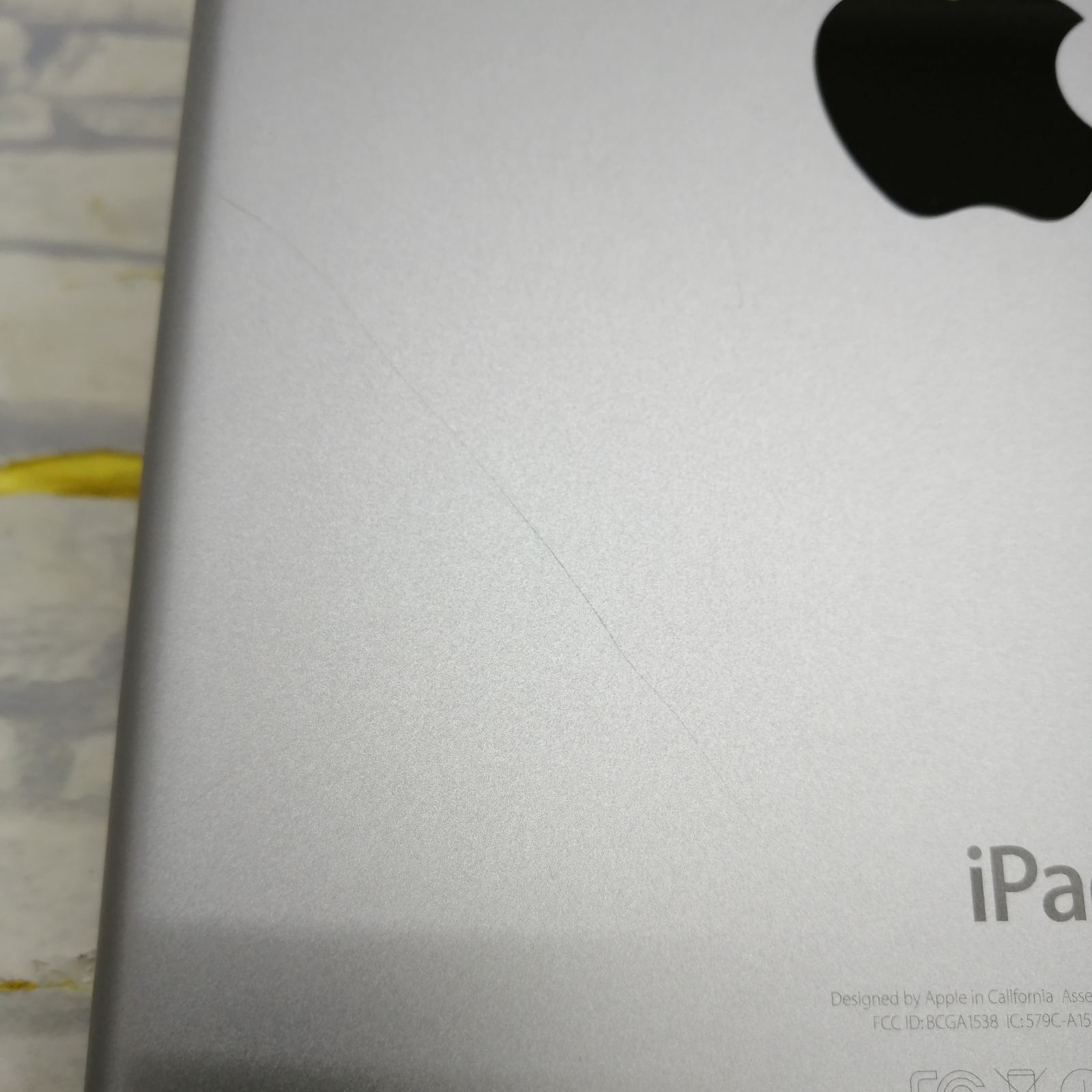 動作品】Apple タブレット iPad mini 4 128GB シルバー mk9n2j/a M2445