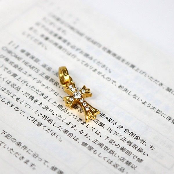 CHROME HEARTS 銀座店 クロムハーツ インボイス付き 22K ベイビーファットクロスチャーム パヴェダイヤ ペンダント メンズ ゴールド 103721 CHROME HEARTS 銀座店 クロムハーツ インボイス付き 22K ベイビー