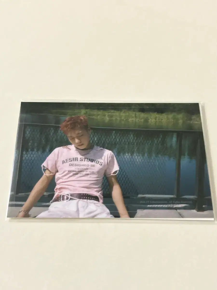 パク・ジフン(PARK JIHOON) カード ステッカー 2枚 トレカなし - メルカリ