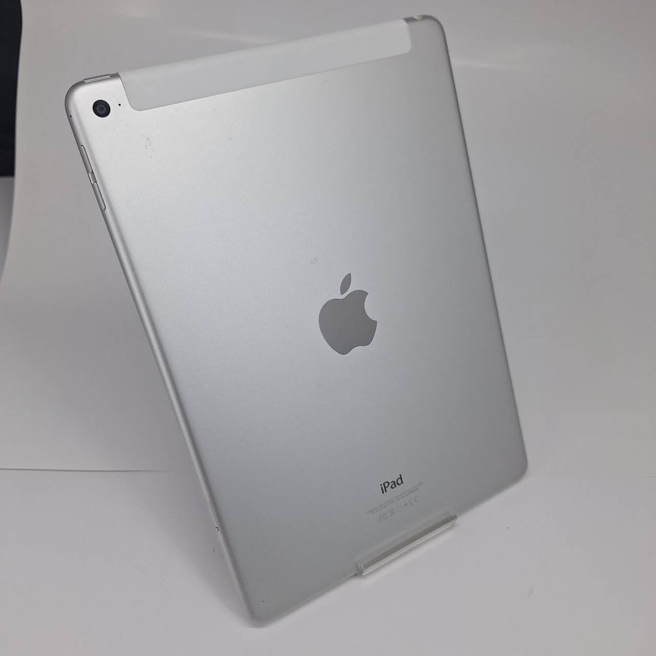 匿名配送 中古iPad Air2 初期化済み 到着してすぐ使えます - メルカリ