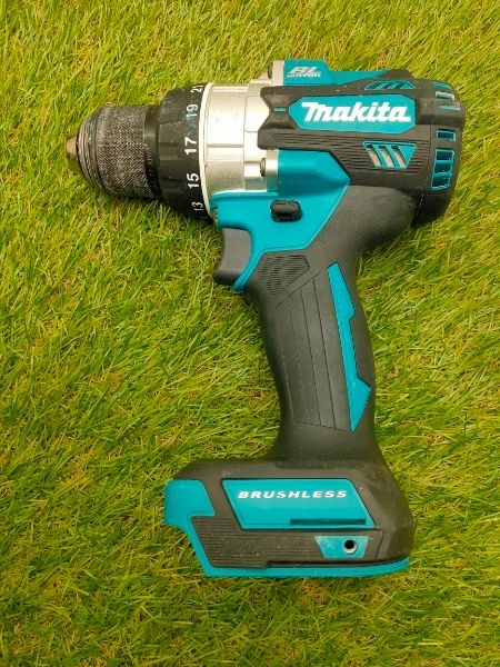 ☆マキタ(Makita) 充電式ドライバドリル 18V バッテリ・充電器・ケース別売 DF486DZ 青　動作確認済み