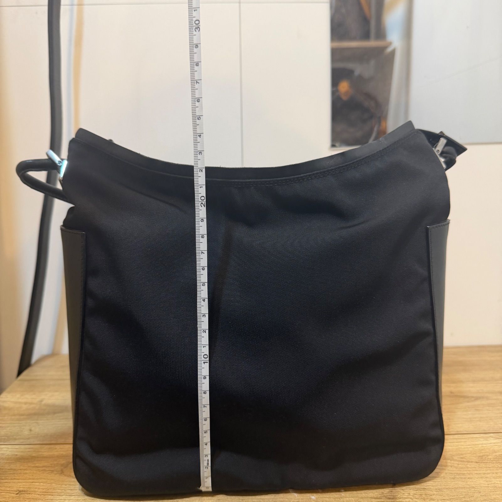 GUCCI ワンショルダーバッグ　ナイロン　レザー　ブラック 美品】GUCCI グッチ ナイロン レザー ワンショルダーバッグ ロゴ