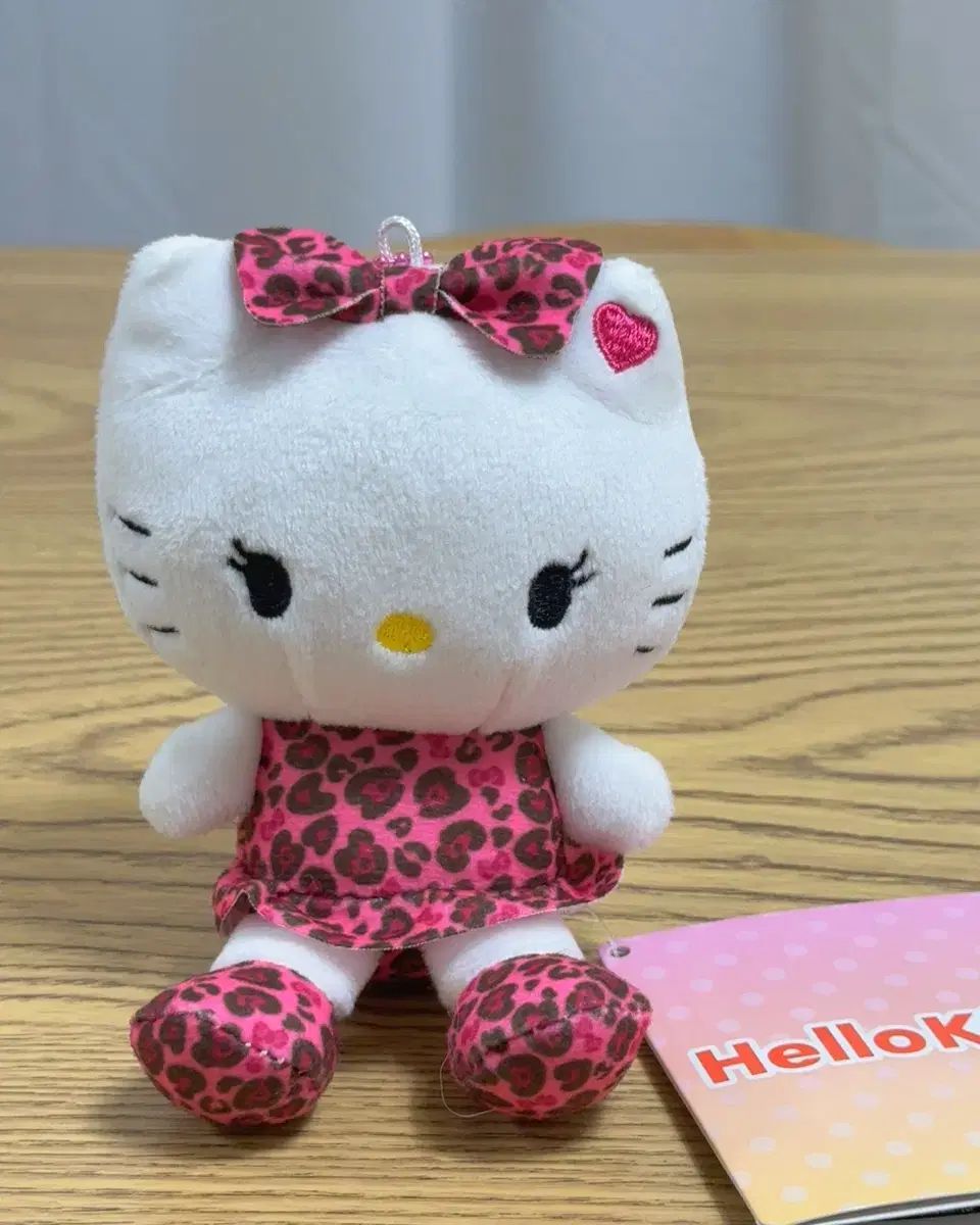 ハローキティ ピンク レオパード ぬいぐるみ キーホルダー ハロー