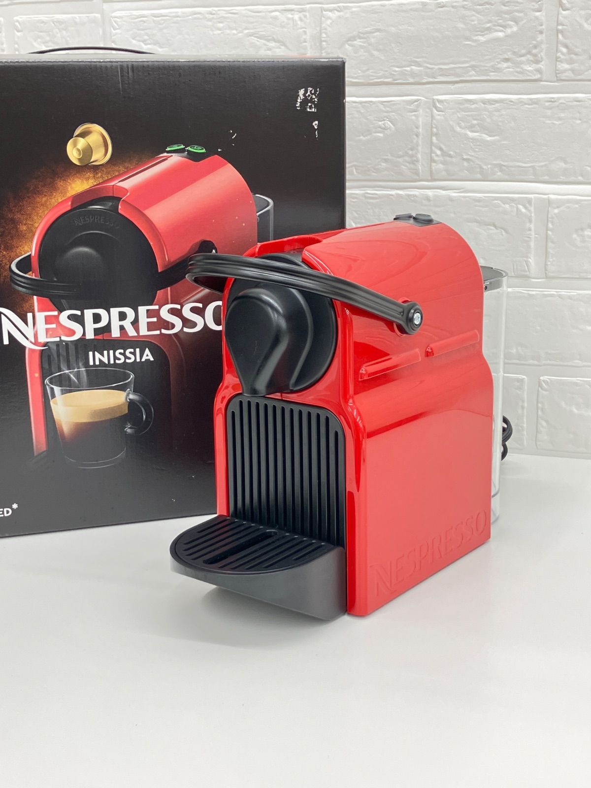 NESPRESSO INISSIA C40 ネスプレッソイニッシア ルビーレッド C40-RE