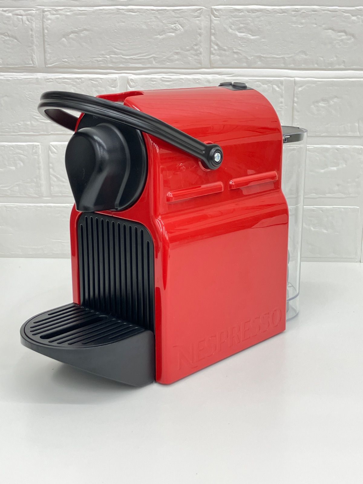 NESPRESSO INISSIA C40 ネスプレッソイニッシア ルビーレッド C40-RE