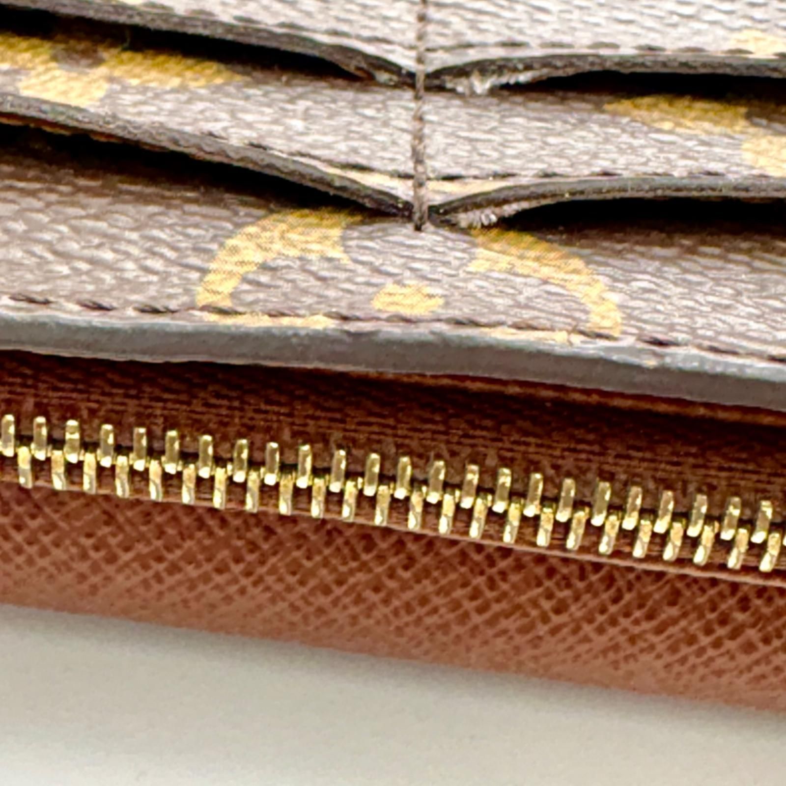 LOUIS VUITTON ルイ・ヴィトン ポルトフォイユ・サラ モノグラム