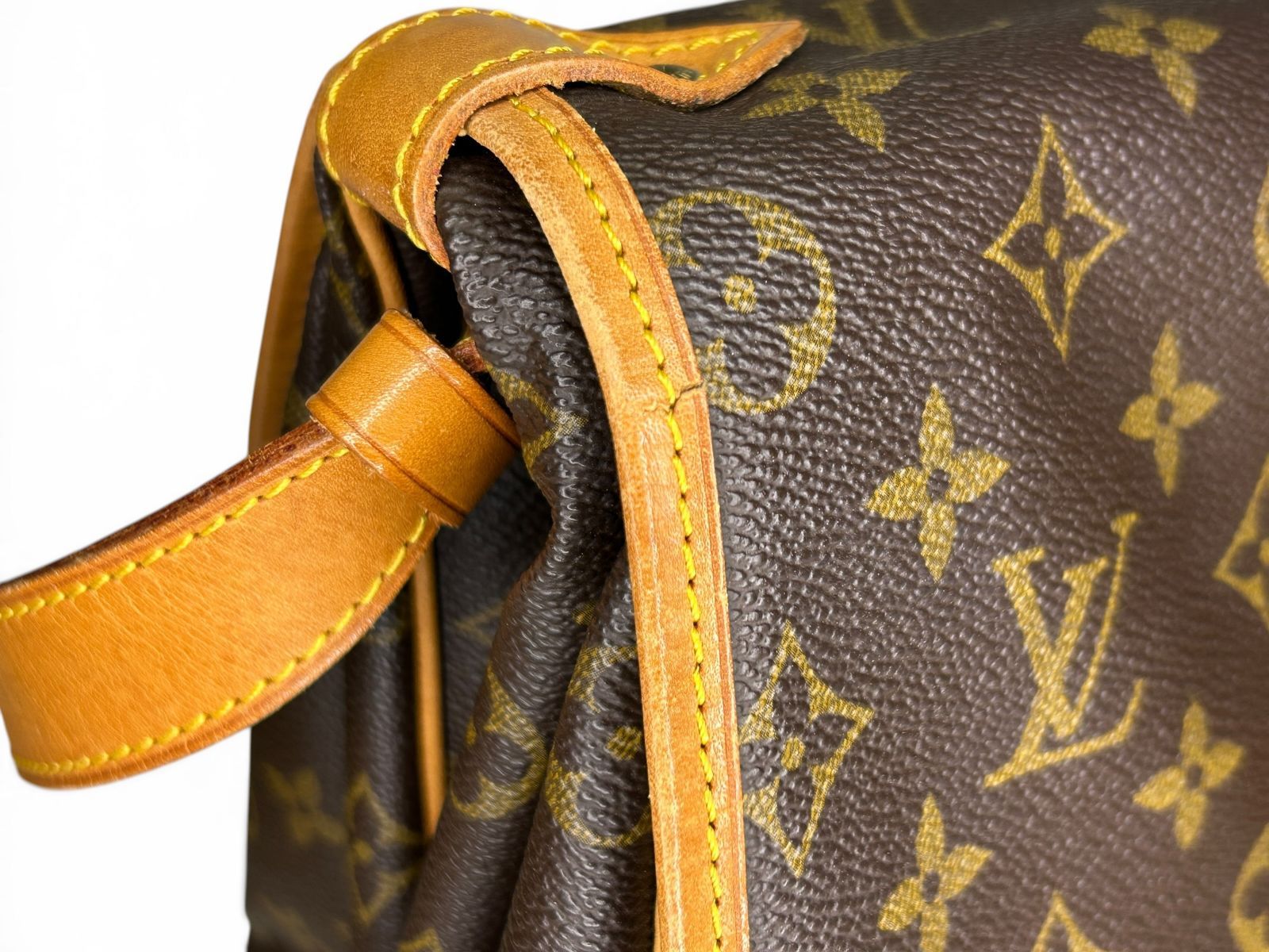 ルイ・ヴィトン LOUIS VUITTON ショルダーバッグ ソミュール35 M42254 
