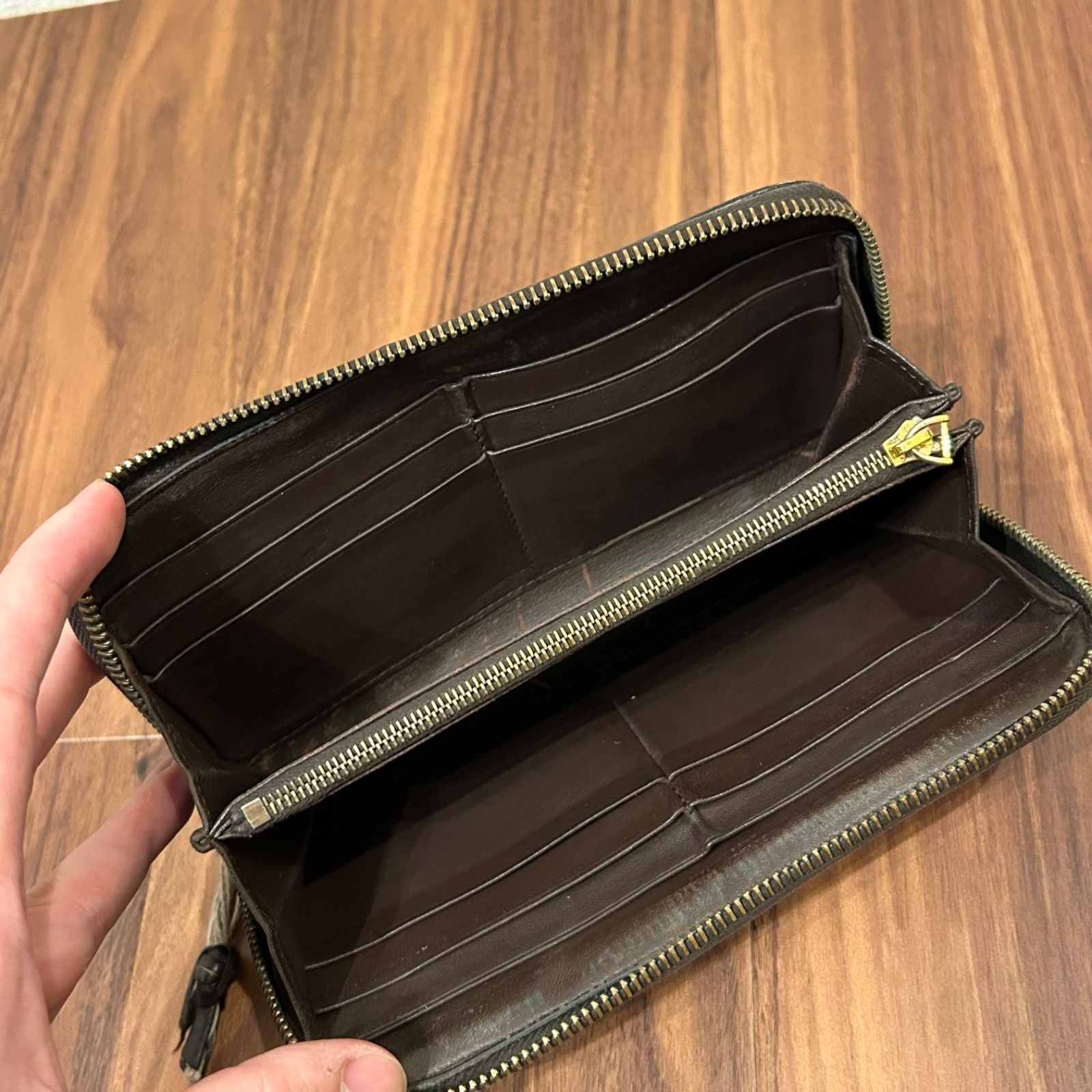 訳あり BOTTEGA VENETA ボッテガヴェネタ メンズ 長財布 革財布