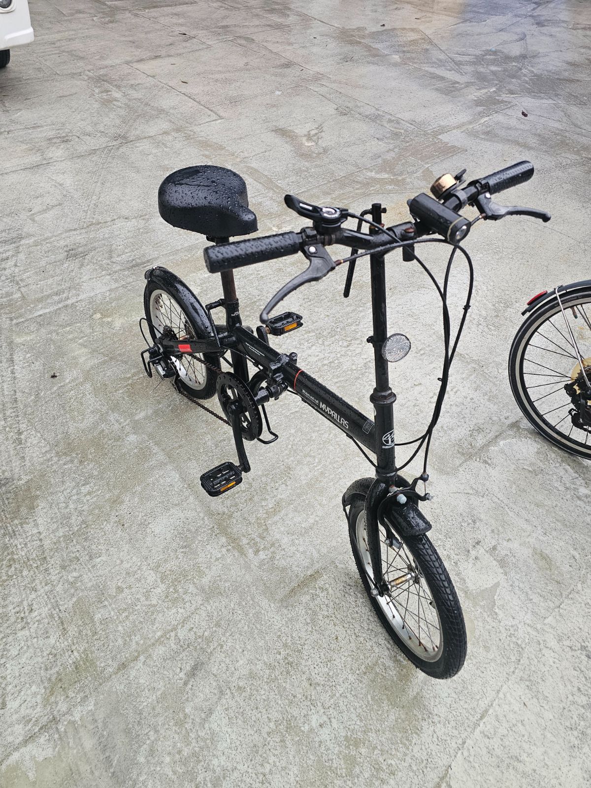 福岡限定】折りたたみ自転車 20インチ 6段変速 ブラック - メルカリ