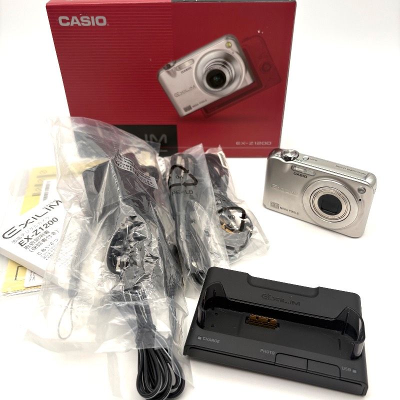 ジャンク】CASIO EXILIM EX-Z1200 シルバー レンズエラー 画像乱れあり