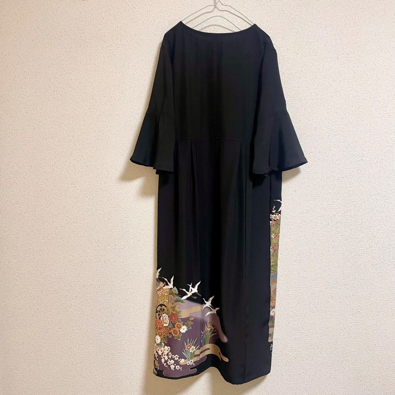 一点物 着物リメイク ロングワンピース ドレス 黒留袖 正絹 飛鶴花文