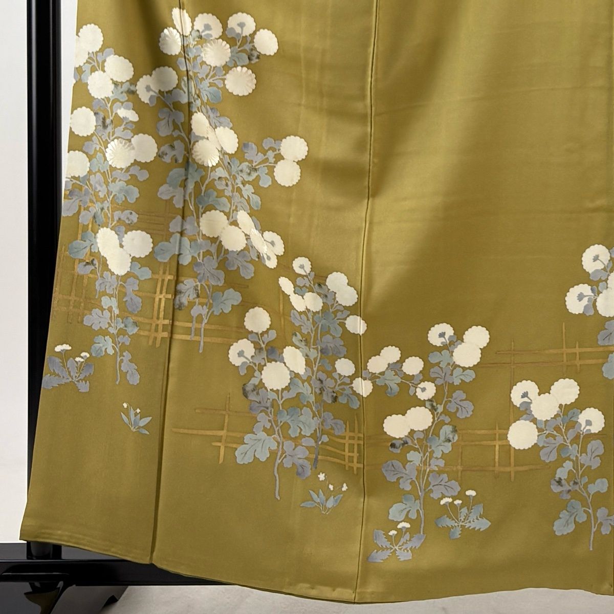 付下げ 身丈161cm 裄丈63cm S 袷 千總 落款 菊 刺繍 金彩 茶緑色 正絹
