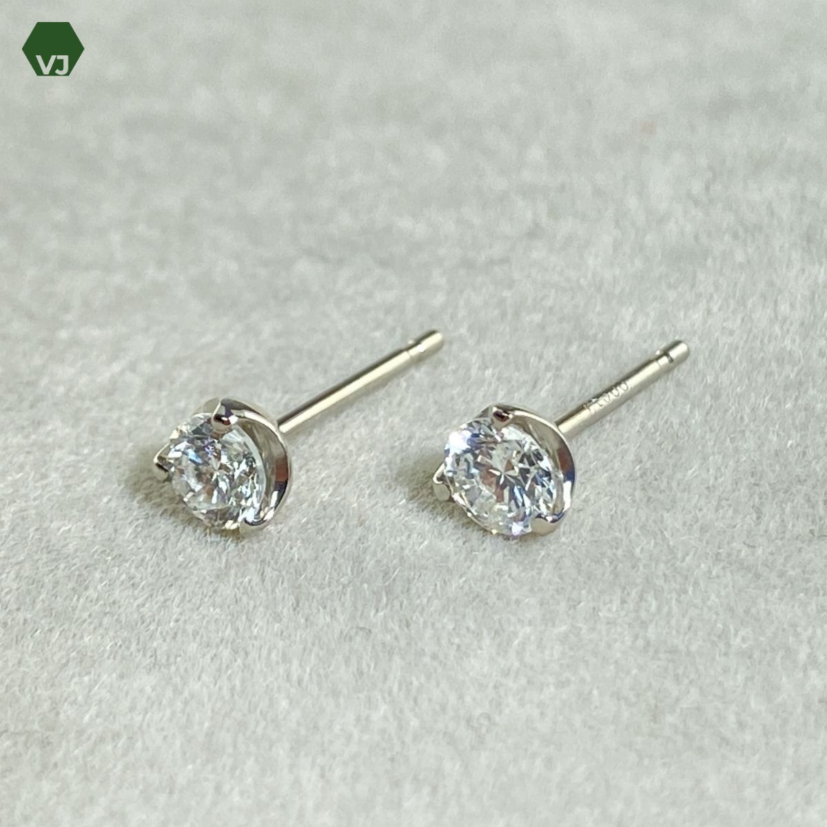 34-22】ダイヤモンド ピアス D0.2ct D0.2ct【中古】【PT900】☆By
