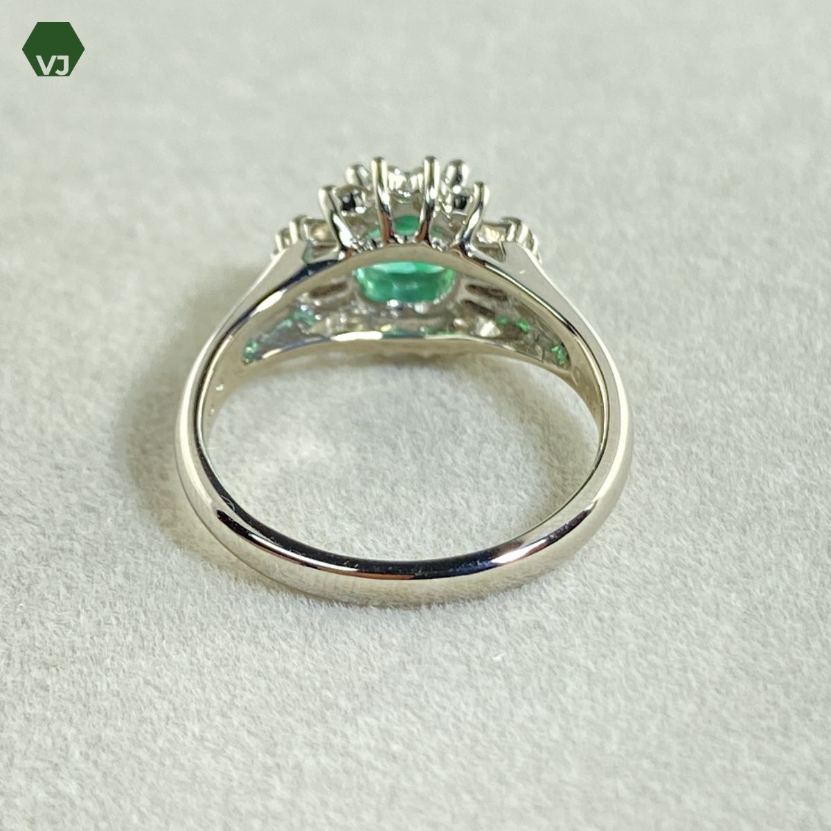 34-26】エメラルド ダイヤモンド リング 0.68ct D0.32ct【中古