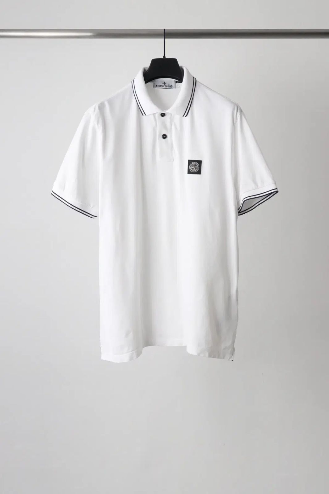 stone  ストーンアイランド　ポロシャツ　白 STONE ISLAND ストーンアイランド ポロシャツ カラPKTシャツ 白 XL出品