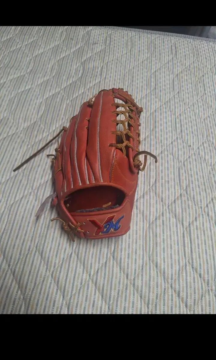 野球グローブ 山 外野グローブ (傷なし 良し)