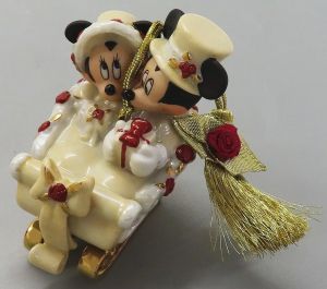 フィギュア ミッキー&ミニー（ソリ） 「ディズニー」 オーナメント