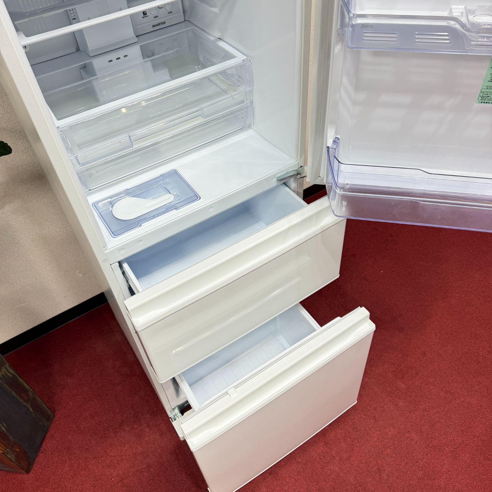 東京23区送料無料 超美品2024年製三菱3ドア冷蔵庫 製氷機有 分解洗浄 