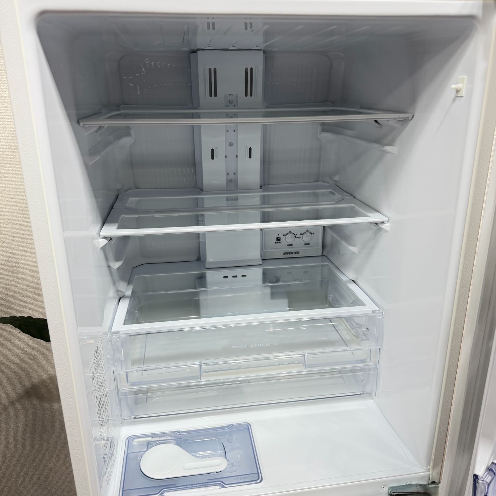 東京23区送料無料 超美品2024年製三菱3ドア冷蔵庫 製氷機有 分解洗浄