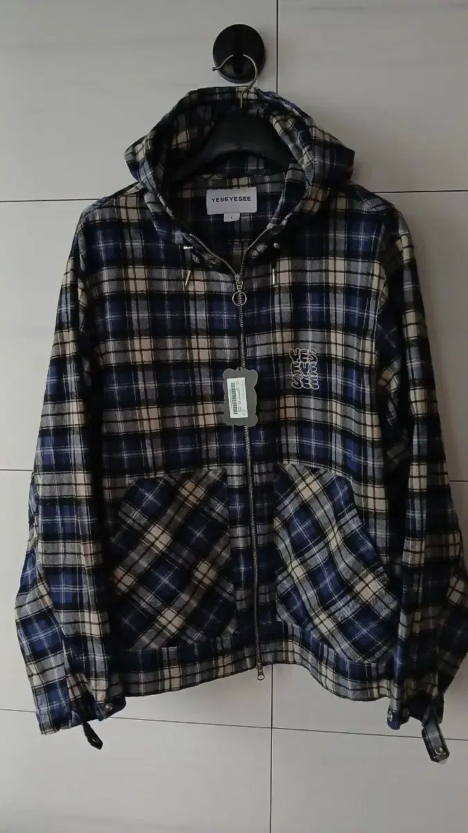YESEYESEE チェック シャツ ジップフーディー Lサイズ 新品