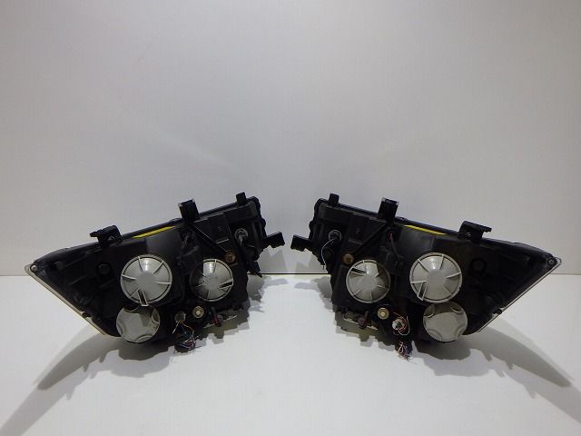 デリカD5 ヘッドライト左右 HID CV1W CV2W CV4W CV5W 前期 100-87918
