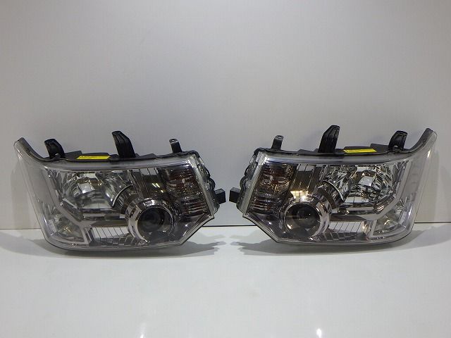 デリカD5 ヘッドライト左右 HID CV1W CV2W CV4W CV5W 前期 100-87918