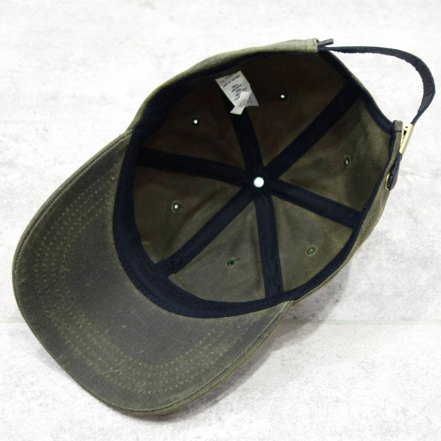 極美品 フィルソン FILSON 帽子 オイルティン ロガー キャップ OIL TIN LOGGER CAP OTTER GREEN ONE SIZE カーキグリーン 極美品 フィルソン FILSON 帽子 オイルティン ロガー キャップ OIL