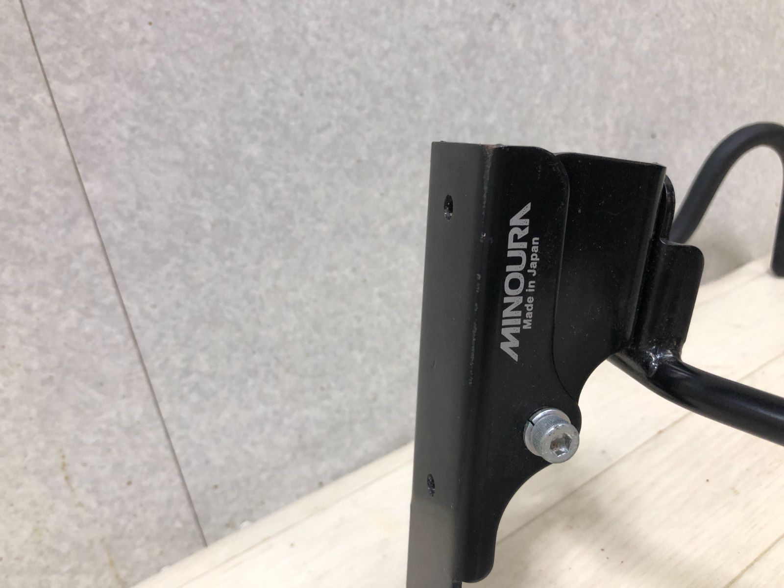 送料無料 MINOURA ミノウラ 自転車 壁掛けスタンド ロードバイク 