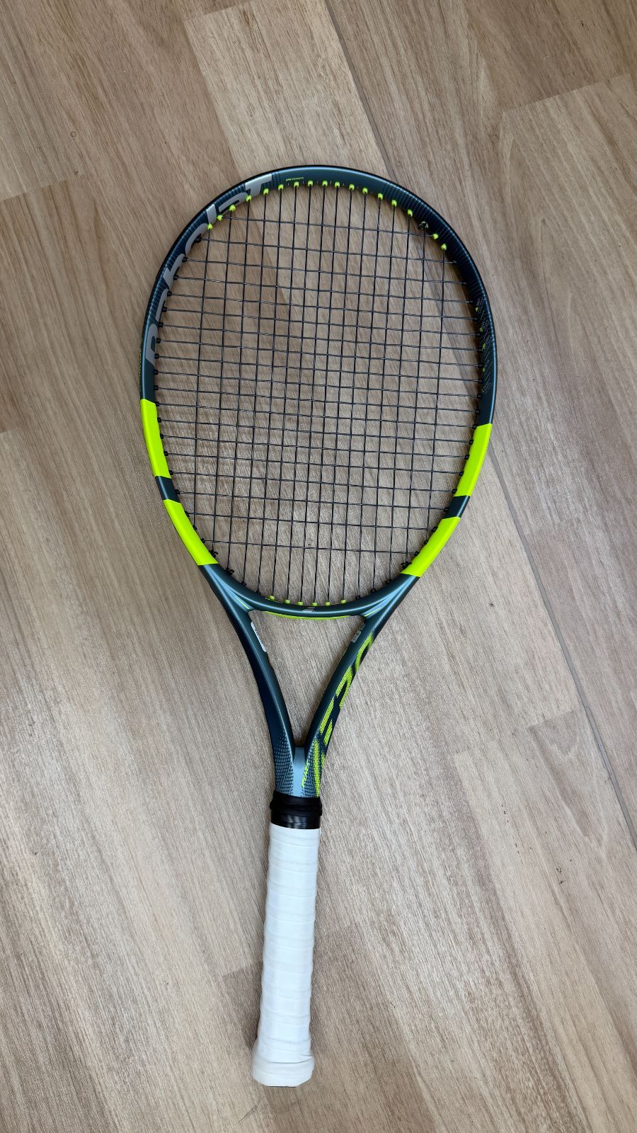 バボラ Babolat Pure Aero ピュア アエロ グリップ2 - メルカリ