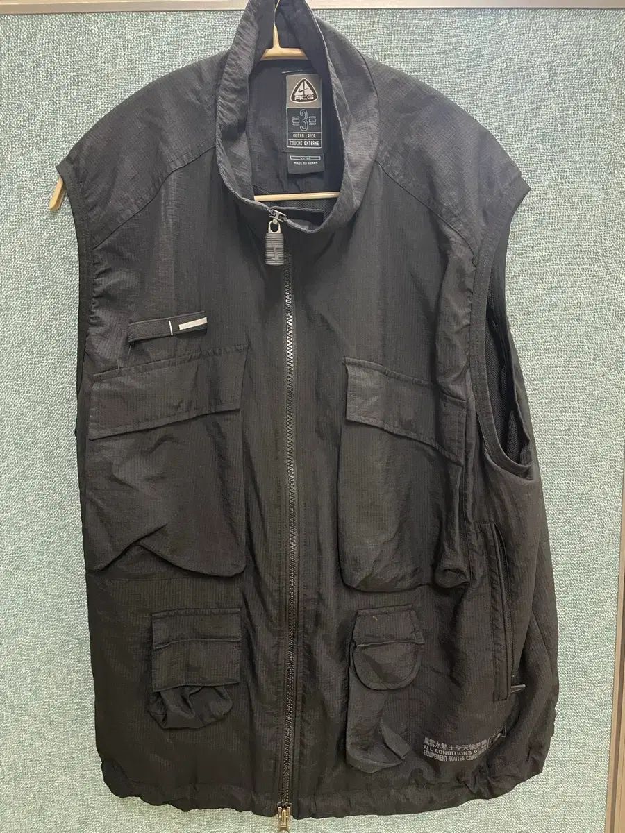 ナイキ ACG ベスト ブラック ACG NIKE ブラック ブラックリップス