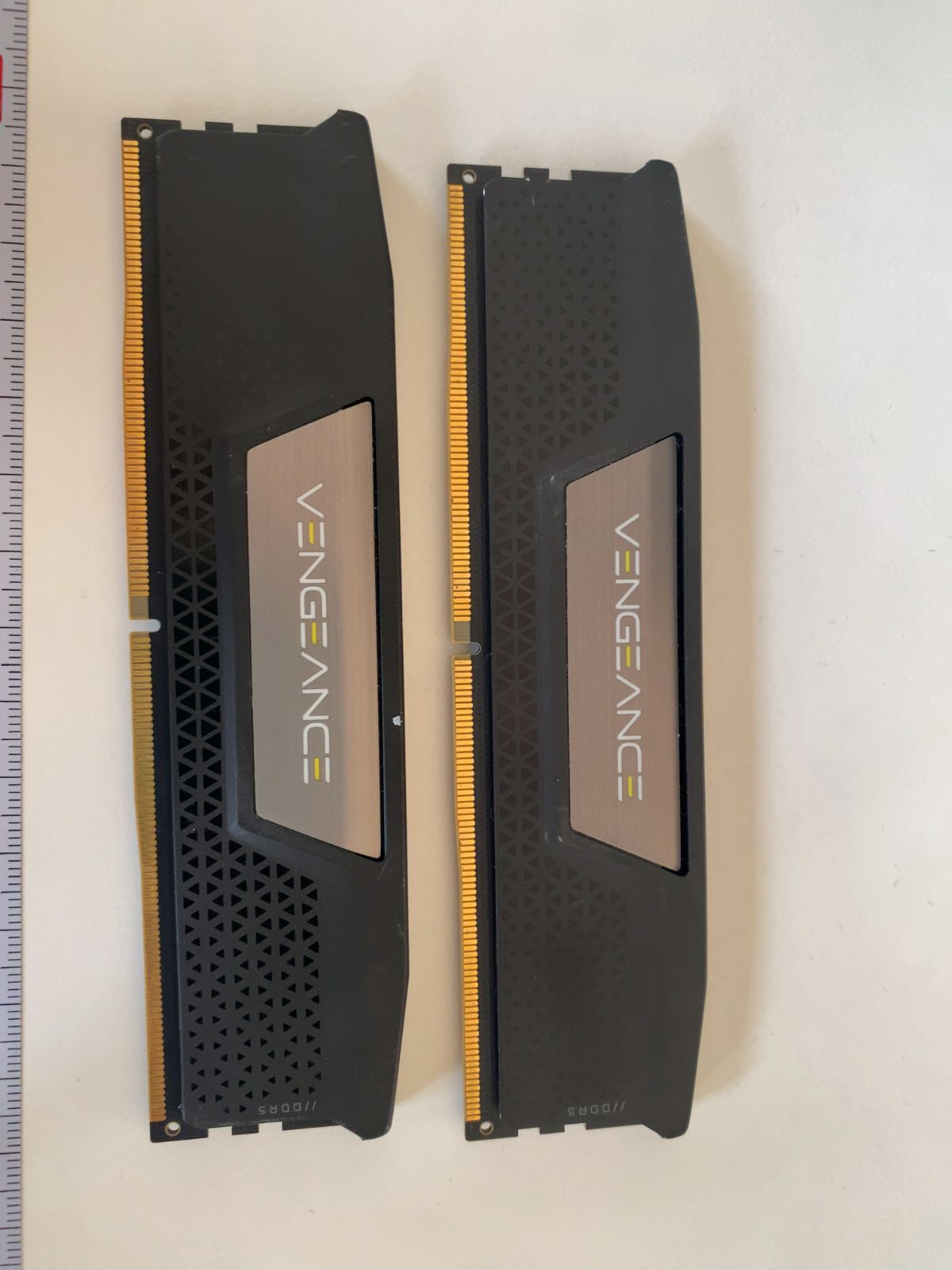 CORSAIR VENGEANCE DDR5 16GB×2　6000MT/s 中古