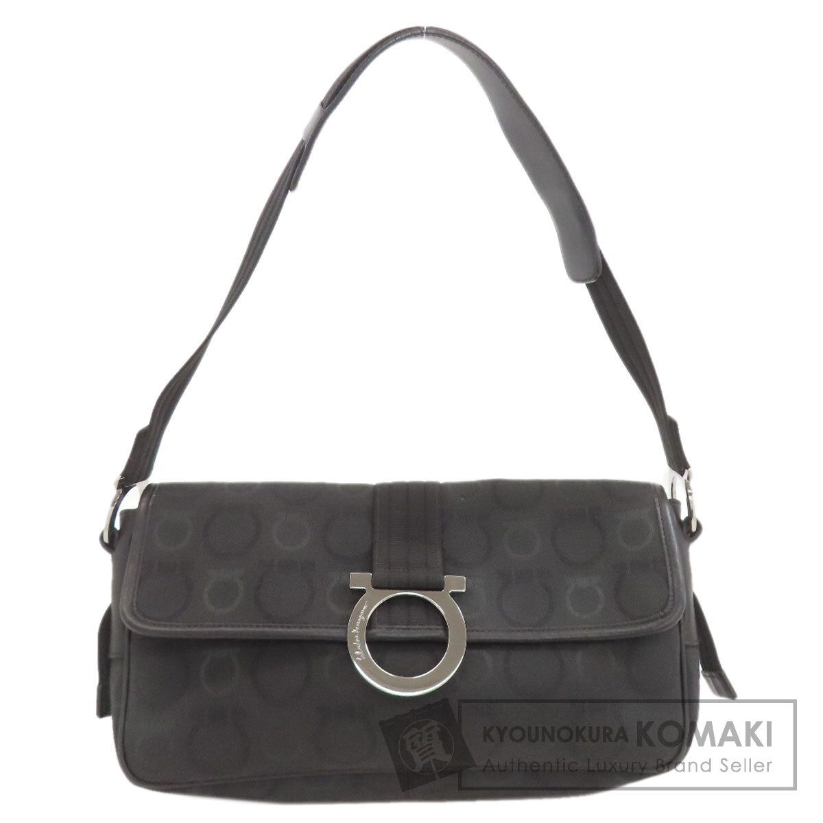 Salvatore Ferragamo サルヴァトーレフェラガモ ワンショルダー 