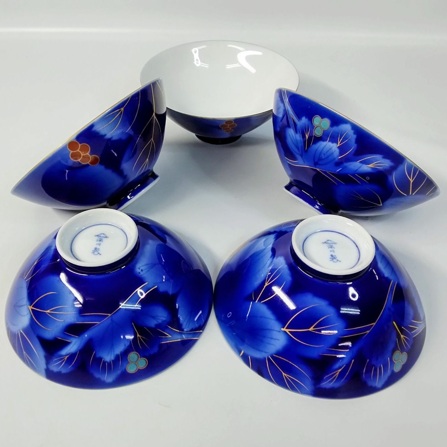 未使用・保管品】深川製磁 茶碗 5客揃 染付 ルリブドー 花柄 金彩 美術