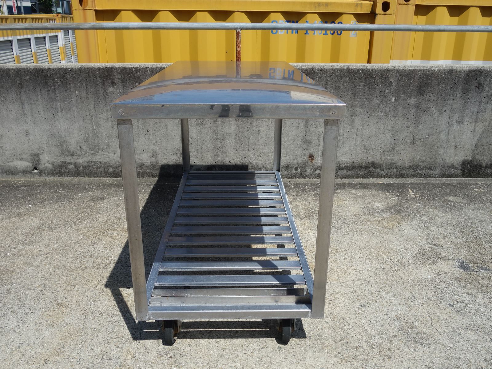 中古】M▽業務用 厨房 作業台 棚 ステンレス キャスター 幅1400×奥行 