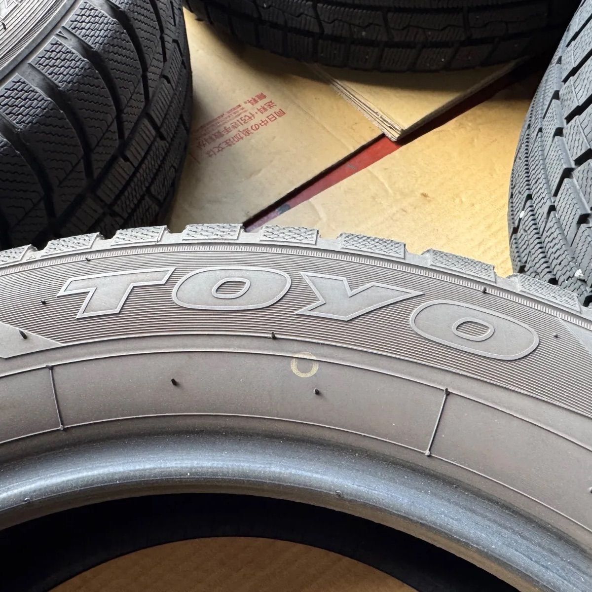 2023年製】TOYO Winter TRANPATH TX 215/60R17 96Q 4本セット バリ溝 