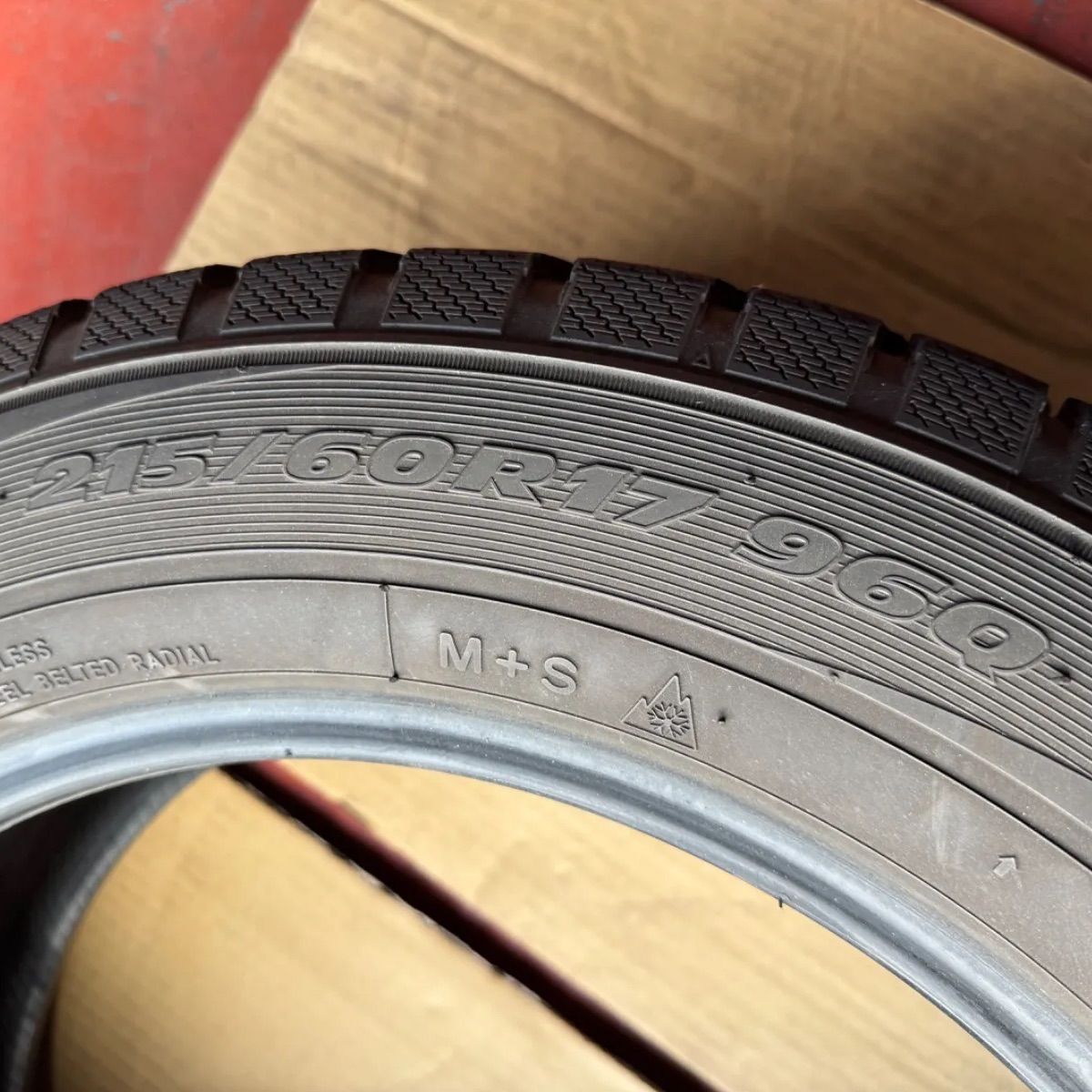 2023年製】TOYO Winter TRANPATH TX 215/60R17 96Q 4本セット バリ溝 